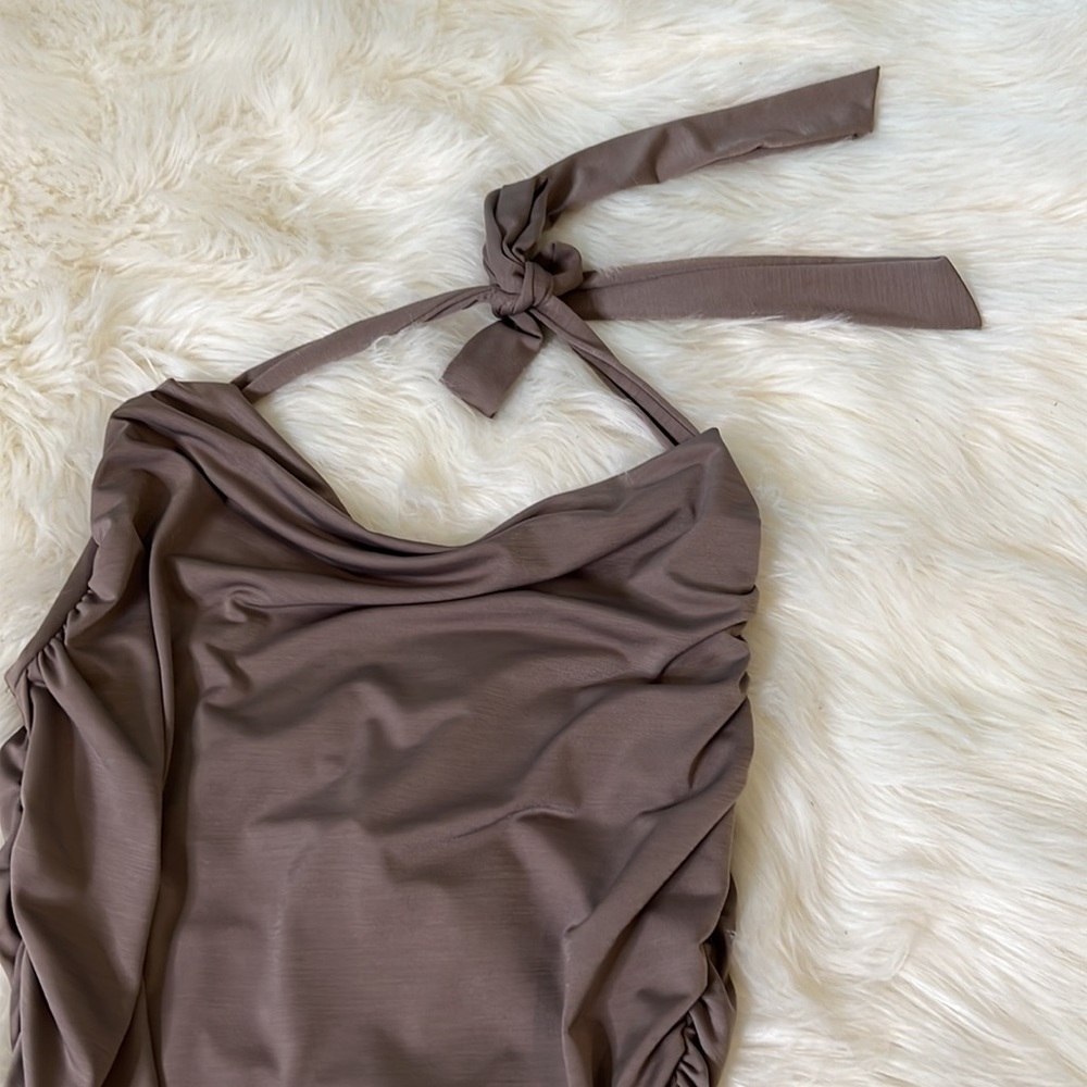 Beautiful Rouching Dress - Picture 3 of 6